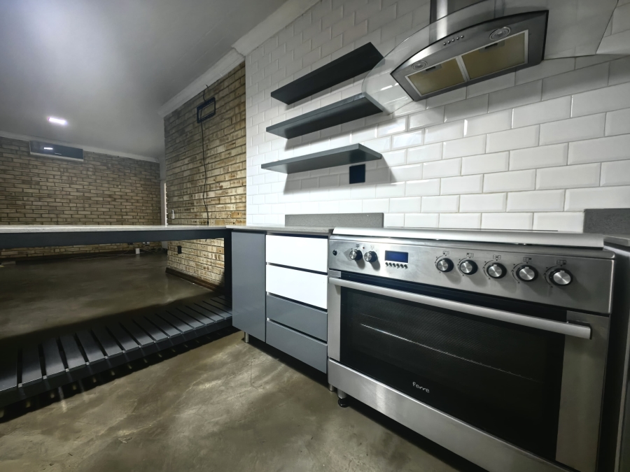 3 Bedroom Property for Sale in Protea Park North West